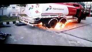 GARA GARA BECAK SPBU HAMPIR TERBAKAR [upl. by Bekki163]