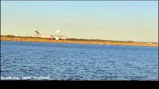 Plane spotting at The Beach Sydney planespotting australia jetstar airlines airport airplane [upl. by Oneal]