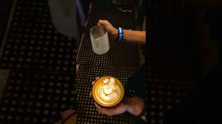 LATTE ART  Swan 🦢 latteart coffee barista daily swan arcticmonkeys [upl. by Arbrab]