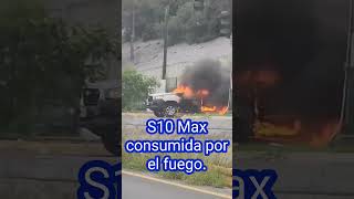 Chevrolet S10 max se consume por completo [upl. by Ettevroc]