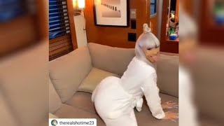 CARDI B TWERKS TO HER NEW SONG WITH BRUNO MARS LINK OF SONG IN DESCRIPTION [upl. by Adli8]