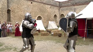 Fête médiévale à Chauvigny au temps des chevaliers [upl. by Pearla]