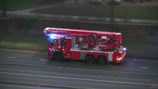 Brandweer Hoogwerker 171151 met kapotte sirene onderweg melding Krimpen gemkadij [upl. by Osrit]