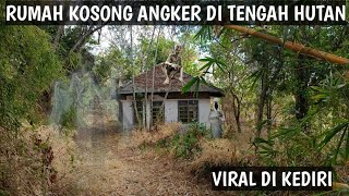 RUMAH HANTU DI KEDIRI YANG LAGI VIRAL  warga kosong dan tempat angker [upl. by Nevak309]