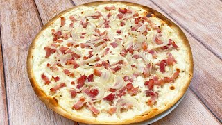 Tarte flambée flammekueche aux lardons et oignons [upl. by Aicina]