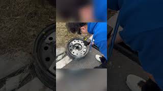 Use laser to clean the wheel hub of the car [upl. by Sladen]