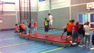 Balanceren Groene Spelen Meester Nicky [upl. by Uolyram]