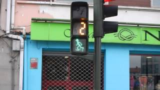 Animated crosswalk signal Spain [upl. by Wunder]