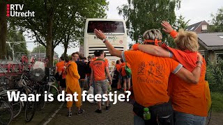 Oranjefans met bus en trein naar Dortmund  RTV Utrecht [upl. by Madelaine]