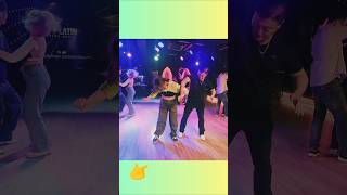 아우라님과 춤추면 아우라가 생김241112화라틴31 라틴댄스 취미 취미생활 댄스 바차타 bachata [upl. by Wernda]