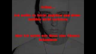 EMINEM  Rap God  Deutsche Übersetzunggerman lyrics [upl. by Ariew173]