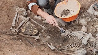 3000 year old priests tomb found in Peru [upl. by Linkoski72]