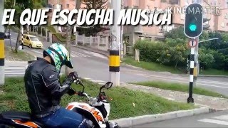 5 Tipos de motociclistas en un semáforo [upl. by Aitram]