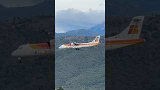 ATR72600 ECLRU aterrizaje 03 runway andorra laseu iberia aviationlovers landing atr72600 [upl. by Leumhs]