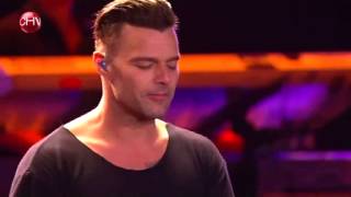 A medio vivir  Tal vez Ricky Martin en Viña 2014 [upl. by Ociral]