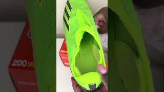 HOW TO DEODORIZE SHOES lifehacks lifehack hacks homehack hack shoehacks dryersheets odor [upl. by Centeno]