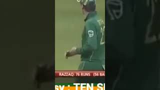 RAZZAQ unbelievable KNOCK vs SOUTH AFRICA pakistancricket afridi unitedarabemiratescricket [upl. by Ert]