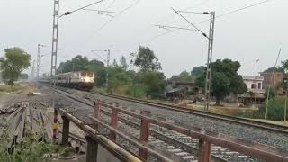 GD WAP7 15084 Utsarg Exp उत्सर्ग एक्सप्रेस Farrukhabad Jn Chhapra Jn NER North Eastern RAIL viral [upl. by Amsab611]