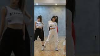 IZONE  Panorama Dance Practice Yuri Focus MIRRORED [upl. by Anowahs]