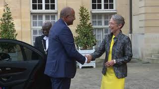 Le Premier Ministre Patrick Achi reçu par la Première Ministre française Elisabeth Borne [upl. by Legna]