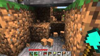 Retractable Hidden Piston Door Version 2 Tutorial  Minecraft Beta 17 [upl. by Airotnahs862]