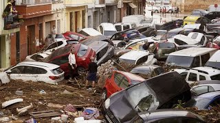 Le bilan des inondations en Espagne sélève à 205 morts [upl. by Pampuch]