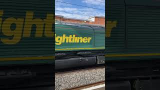 A freightliner passing wolverton station at speed ukrail train railway class [upl. by Buote]