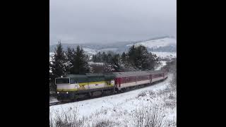 ZSSK 754055 Renátka R 940 odbočka Dolná Štubňa 2112023 train railway amazing snow [upl. by Dougie]