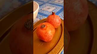 Easy way to peel pomegranate انار چھیلنے کا آسان طریقہ [upl. by Ecilegna486]