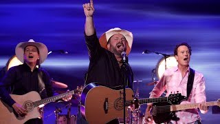 Garth Brooks Performs His Classic ‘Callin’ Baton Rouge’ [upl. by Philemon]