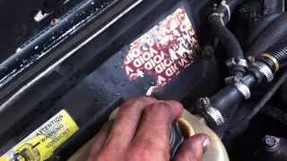 JEEP CHEROKEE 21TD starting up [upl. by Esenwahs]