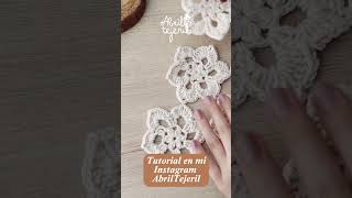 Flor de navidad adorno o carpeta a Crochet artecrochet crochet tutorial clasesdecrochet [upl. by Gefen]