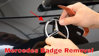 How to remove the back Mercedes emblem without braking it [upl. by Jara]