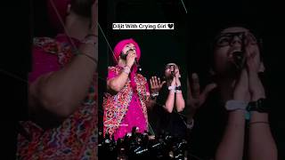 Diljit Dosanjh Sing love Song for Crying Girl 🖤 Diljit Dosanjh Live Concert love diljitdosanjh [upl. by Feodor]