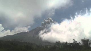 Eruptions at Merapi Volcano 29th October 2010 Raw Footage Breaking News [upl. by Carhart318]