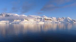 21022013  arrivée sur le continent Antarctique à Paradise Bay via Melchior et Gerlache Straits [upl. by Reginald]