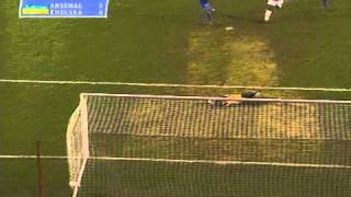 Van Bronckhorst Goal  Arsenal vs Chelsea [upl. by Ellennahc]