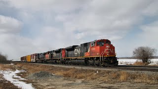 M35651 25  CN 8826E  Mile 1591 CN Edson Subdivision Acheson AB [upl. by Vtarj]