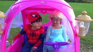 Elsa amp Spiderman Riding Disney Princess Carriage Powerwheel at the Playground [upl. by Douglas]