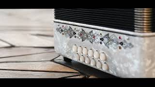 MONTANARI VALLENATO ACCORDION WHITE  Hermes Music Club [upl. by Atinomar]