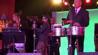 Avísale a mi contrario  Tito Rodriguez Jr Orchestra  Roberto Roena  LA Salsa Fest 2015 [upl. by Beryl]