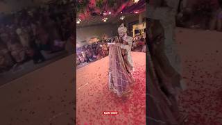 महबूबा की यादें  wedding couplegoals varmala bridalentry song [upl. by Andrade]