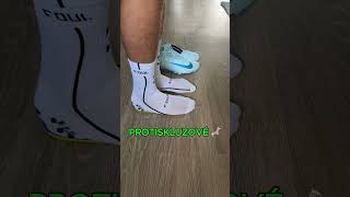 NORMÁLNÍ VS PROTISKLUZOVÉ🧦HRABI10  10 SLEVA NA FOUL martinhrabina [upl. by Rehpitsirhc]