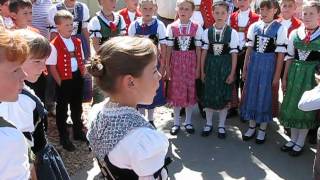 Swiss children yodeling during Jodlerfest 2 [upl. by Fatsug783]