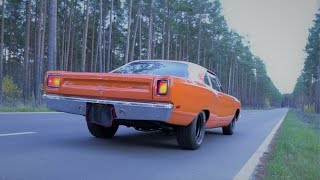 1969 Plymouth Roadrunner 383 VS 440 Acceleration amp Sound [upl. by Gutow]