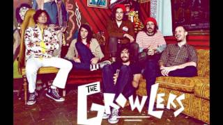 Los Growlers  En vivo Radio KHUM [upl. by Airam]