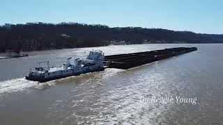 Wonderful views of the Ohio River from the top of Mt Echo Park and the river bank of Ludlow Ky [upl. by Oiluj]