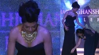 Sushmita Sen Stumbles On The Ramp  IIJW 2012 [upl. by Vena621]