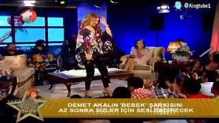 Demet Akalın  Giderli Şarkılar Yıldız Tilbe Show  28 Mayıs 2013 [upl. by Wilonah]