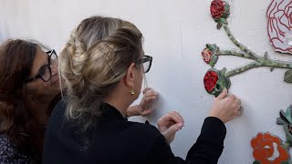 Serena Arrighi in visita al progetto di rigenerazione urbana “Roses for Carrara” [upl. by Trainor]